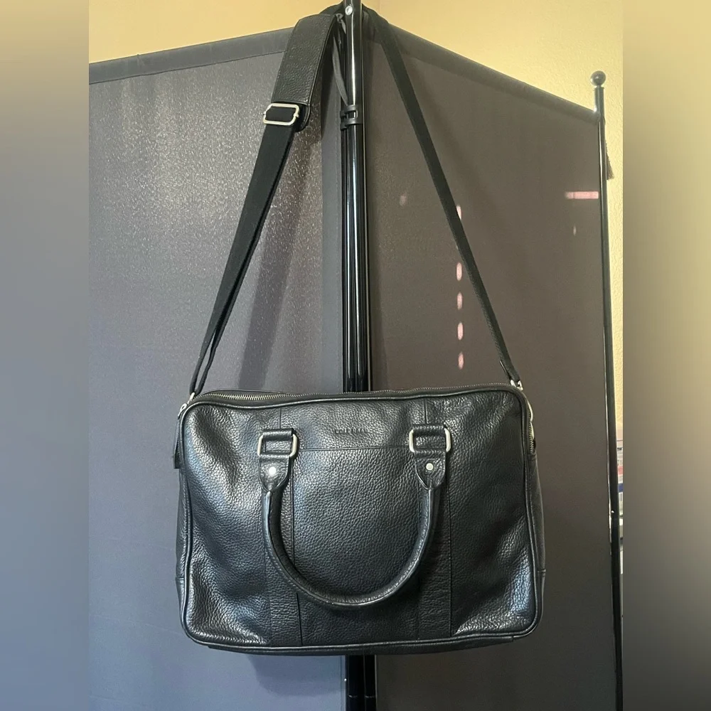 Cole Hann laptop messenger Black Leather Men's Bag